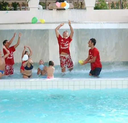 Family Sul Porticciolo Hotel 3*