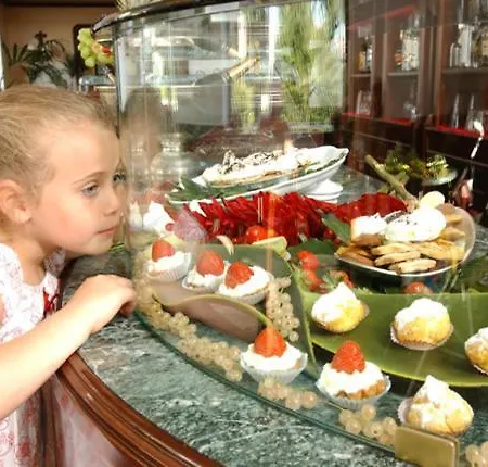 Отель Family Sul Porticciolo Риччоне