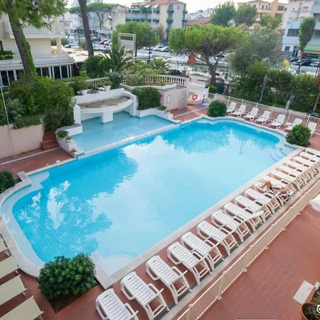 Family Sul Porticciolo Риччоне