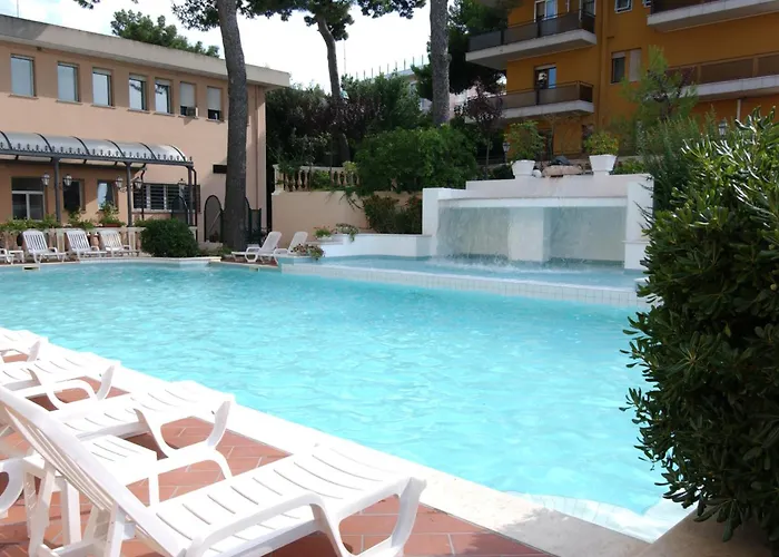 호텔 Family Sul Porticciolo 3*